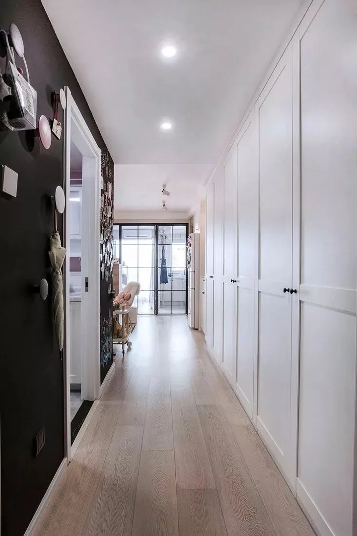 衣帽间装修效果图：衣帽间这么设计，你还能再放200件！