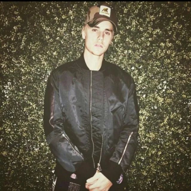 为什么在2016全美音乐奖（AMA）上很多人听到贾斯丁比伯唱歌会哭？