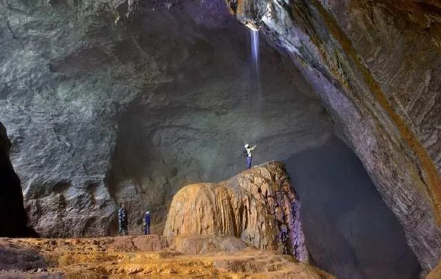 地下喀斯特地貌的溶洞有什么