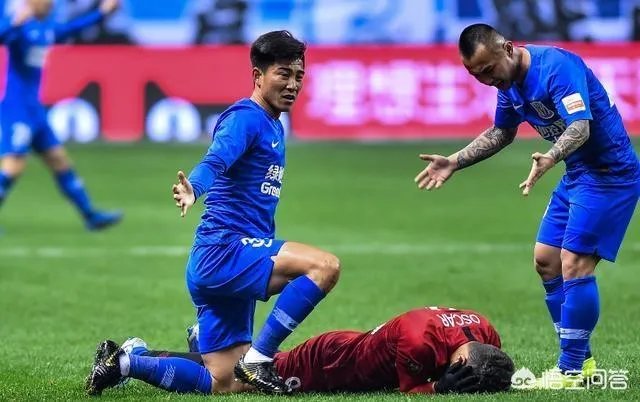 上港对阵申花,裁判取消孙世林红牌,改判柏佳骏红牌,球迷直言两人都该罚下,你怎么看?
