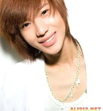 丹东男孩因美貌走红韩国 细数韩国妖艳的美男