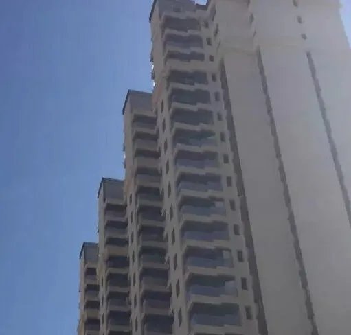 买新房发现窗户却是画上去的怎么办？