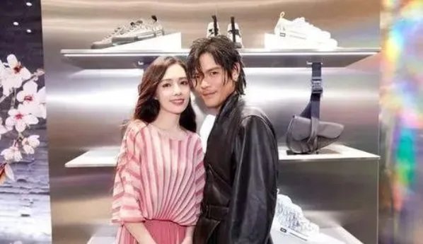 向佐没陪郭碧婷待产,具体有何原因呢?