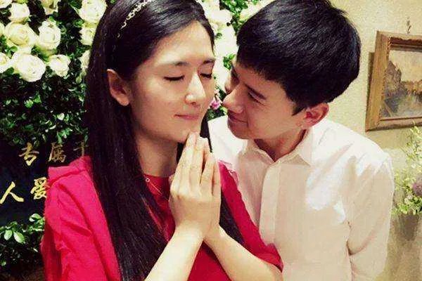 张杰当年为什么会选择比他大几岁的谢娜呢?