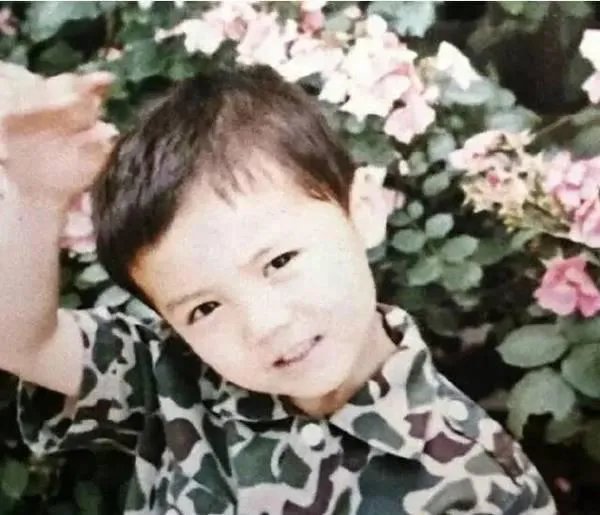 明星的童年照谁最可爱?