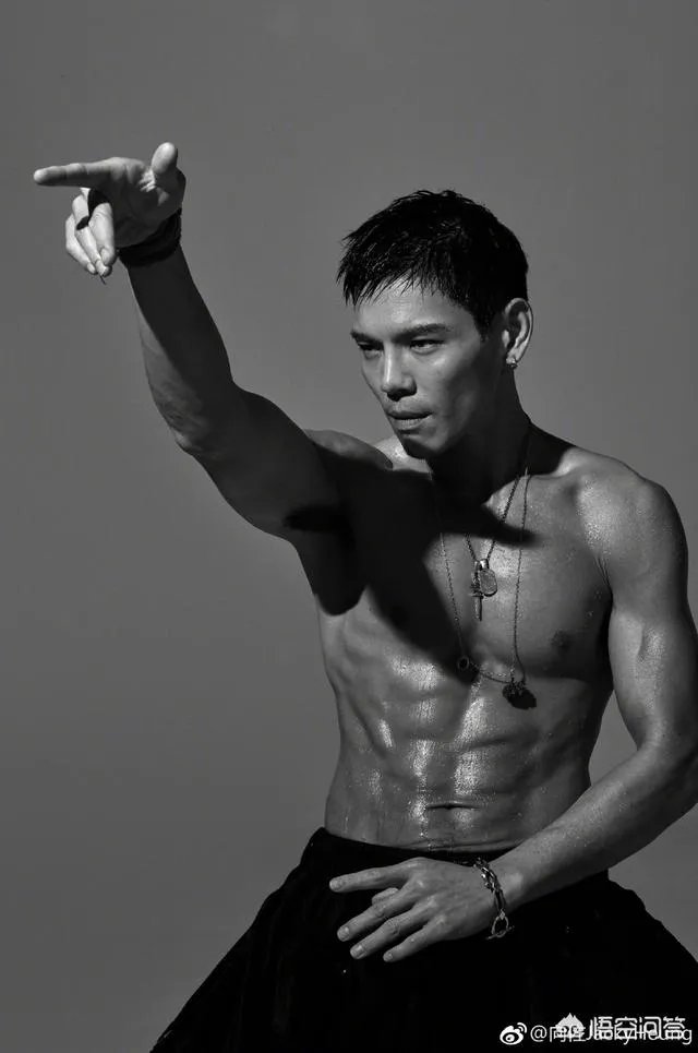 向佐郭碧婷恋情迅速升级的背后，向太为何频频贡献助攻？