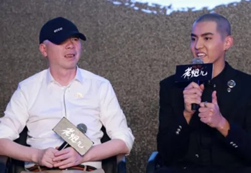 冯小刚谈小鲜肉不是好话 号召粉丝叫吴亦凡“小爷”