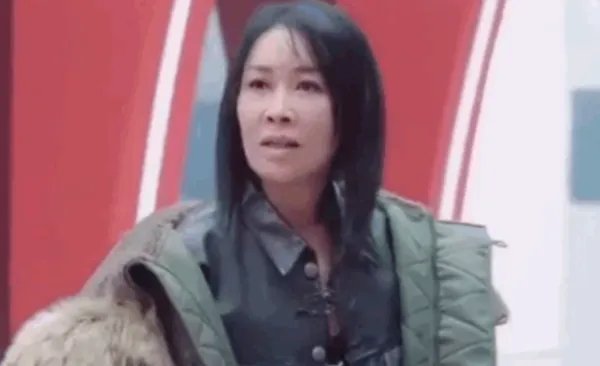 那英问张馨予李菲儿你俩谁啊，那英为什么这么问？