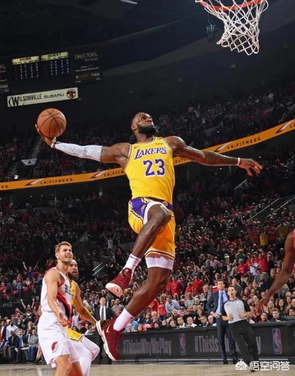 10月19日湖人119-128输给开拓者，詹姆斯首秀26分12篮板，却有6失误，你怎么看？