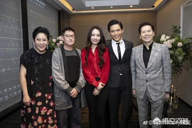 向佐郭碧婷恋情迅速升级的背后，向太为何频频贡献助攻？