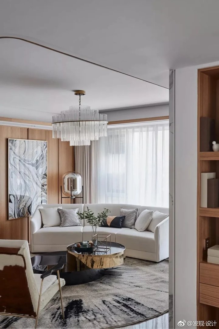 “自然”与“华丽”的和谐共存，在这个空间碰撞出了一种精致的美...