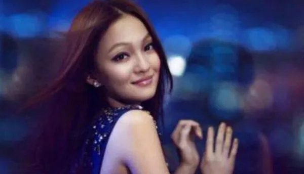 张韶涵为什么遭父亲控?