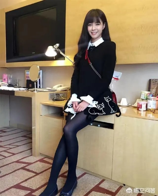 沈梦辰在闲鱼上卖“沈梦辰原味”鞋，你怎么看？