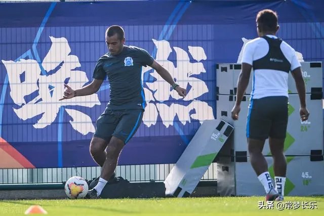 中超第二轮马上就要开踢了,你觉得“广州德比”谁会笑到最后?