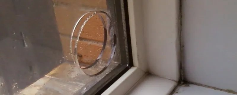 玻璃上打孔怎么打