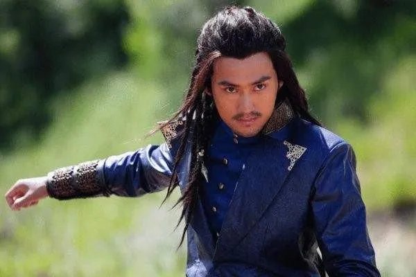 袁弘当时参加张歆艺的婚礼，现在俩人又在一起了，是因为当时有情无缘吗？