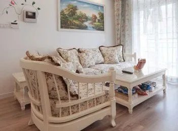 白色混搭二手房 打造清新小复式