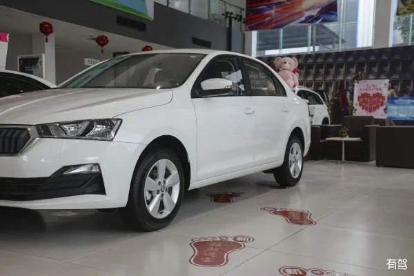 斯柯达昕锐的顿挫感强吗？它的减震硬吗？