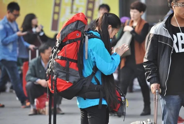 江苏2.5天小长假 小长假会影响工资多少吗？