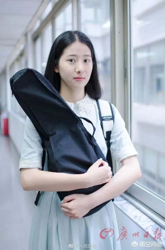 18岁少女校花被通过八校艺考!又是学霸又是美女你怎么看?