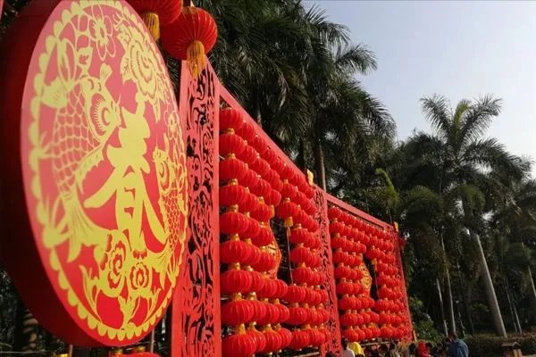 中秋小长假临近，多地发布出游返乡政策提醒，具体又有哪些新变化？