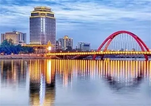 离成都最近不限购区域