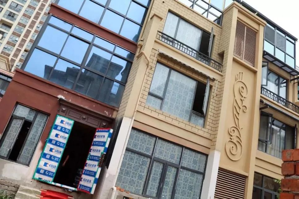 恭祝康悦别墅胡总尊宅开工大吉！