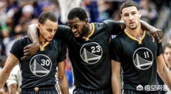 有人说库里作为近年来自带体系第一人，如果没有他就没有格林和汤普森，你怎么看？