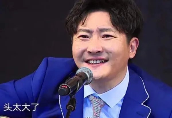 郭京飞写歌表白雷佳音，四个字的歌词为何引争议？