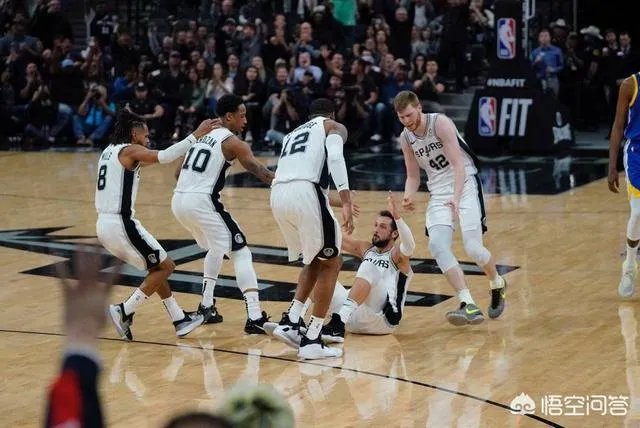 马刺111:105击败勇士9连胜，马刺为什么可以击败勇士？