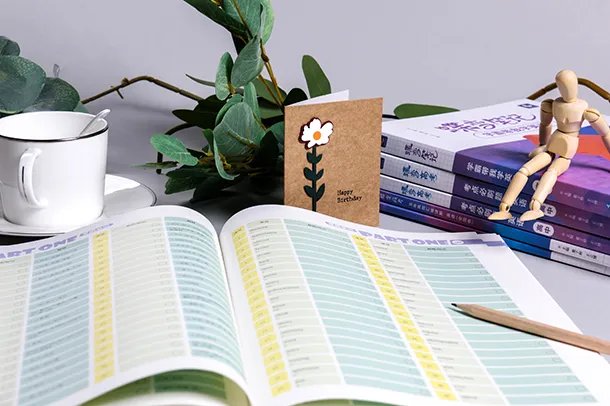 学生晚归唱世上只有妈妈好求情，如何看待他们的这一举动？