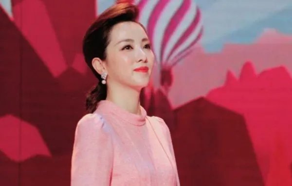 被“嫁”60岁老头后，李思思落泪数次，为什么？