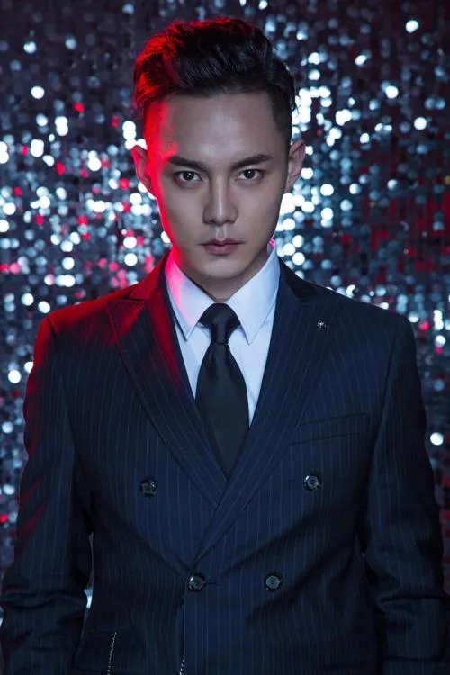 尹正的外表是整容的？