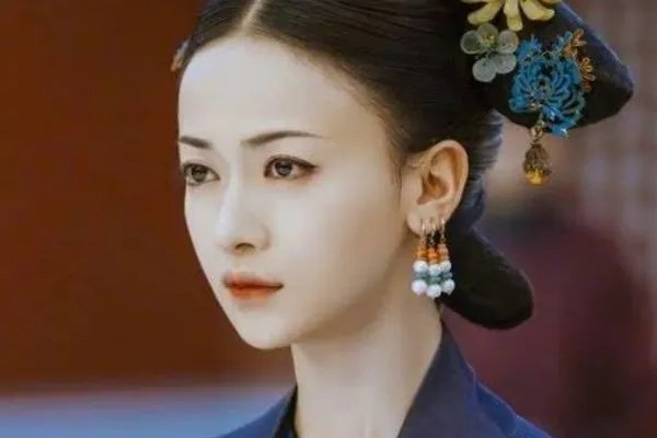 洪尧称懒得理疑似回应与吴谨言恋情，为何他俩会传绯闻？​