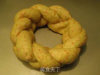 胡萝卜花环面包