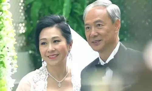 娱乐圈有哪些黄昏恋让你意想不到，但令你非常羡慕的？