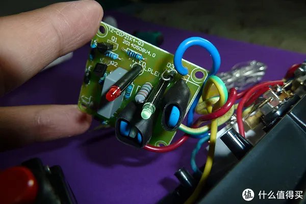 精益求精 突破自我——评测突破保镖系列六位插座