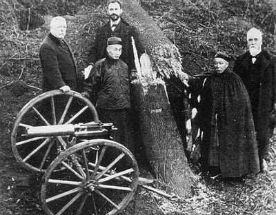 马克沁机枪对于后来的自动武器发展有多大的促进作用?