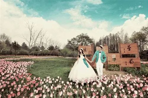 深圳婚纱拍摄基地有哪些 一套婚纱照需要多少钱