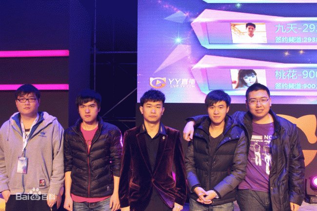 LOL誓约 曾经的国服第一阿卡丽