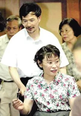 张海迪爱人王佐良出生日期?