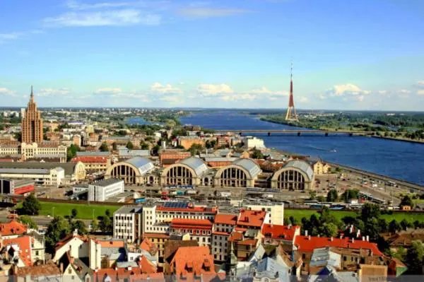 中国人拉脱维亚投资移民的条件是？