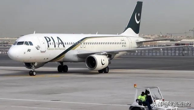 5月要求恢复中美航班，现又全面禁止中国航班，特朗普有何企图？