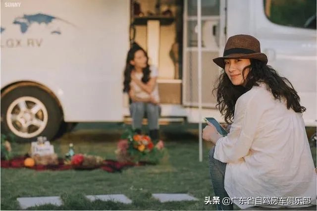 设计如下图片中所说的至简至小房车怎么样？国产它怎么样？