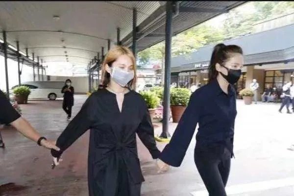 小鬼黄鸿升将进行花葬，什么是花葬？