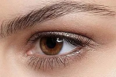 做开眼角手术价格多少钱