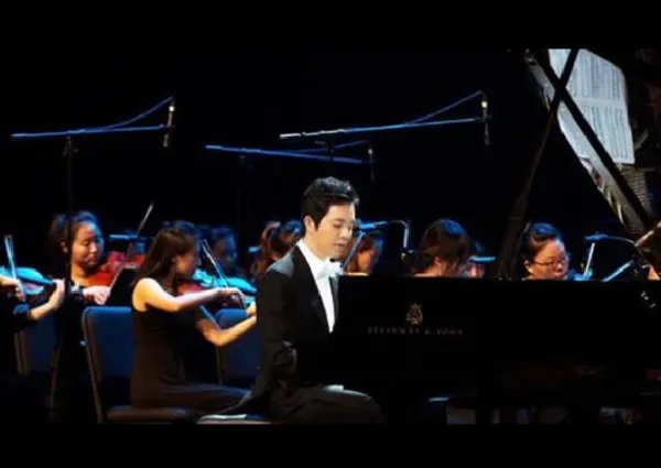 李云迪演出突发断电事故怎么回事？