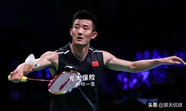 法国公开赛，谌龙2：0击败林丹闯进八强，对现在的两位奥运冠军的状态你怎么看？