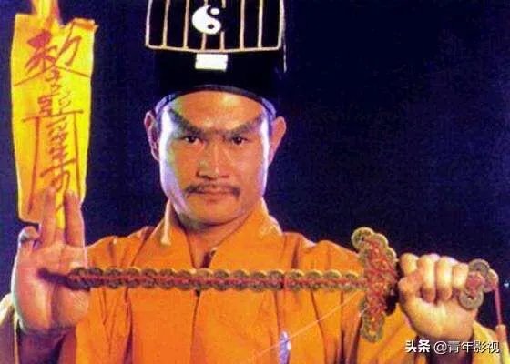 为什么影视剧里的僵尸很多都是清朝人的形象？