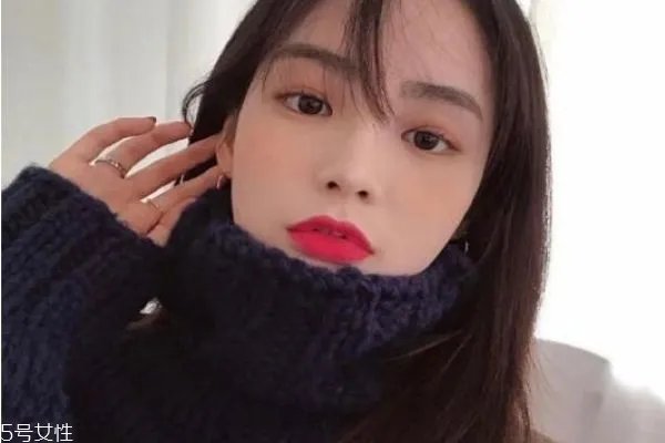 2019春夏发型趋势 2019年中长发流行发型女